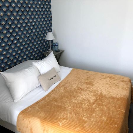 Hotel Restaurant L'Atelier Des Cousins 沙特拉永普拉日 外观 照片
